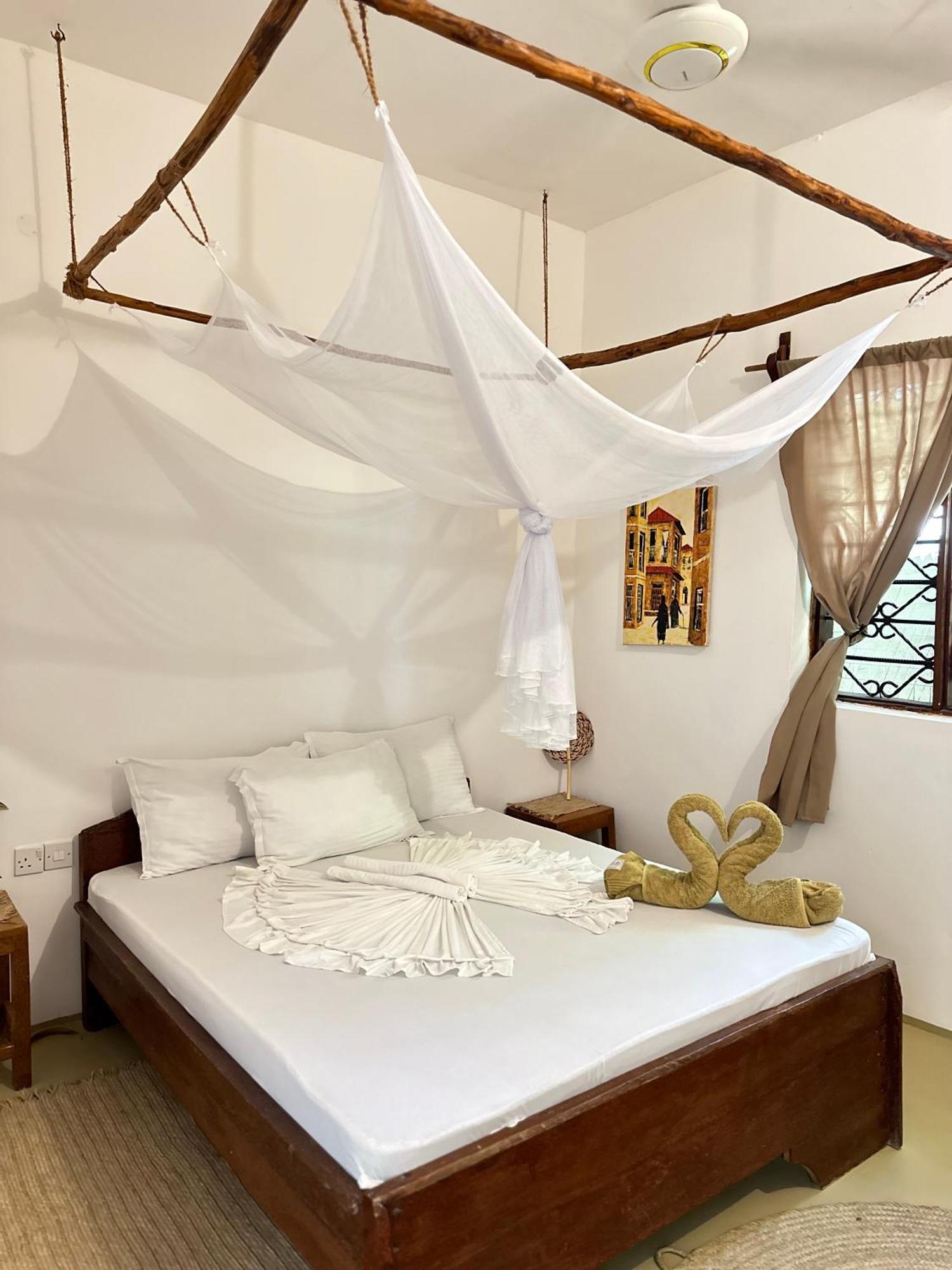 Mlango Paje House II Bed & Breakfast Dış mekan fotoğraf