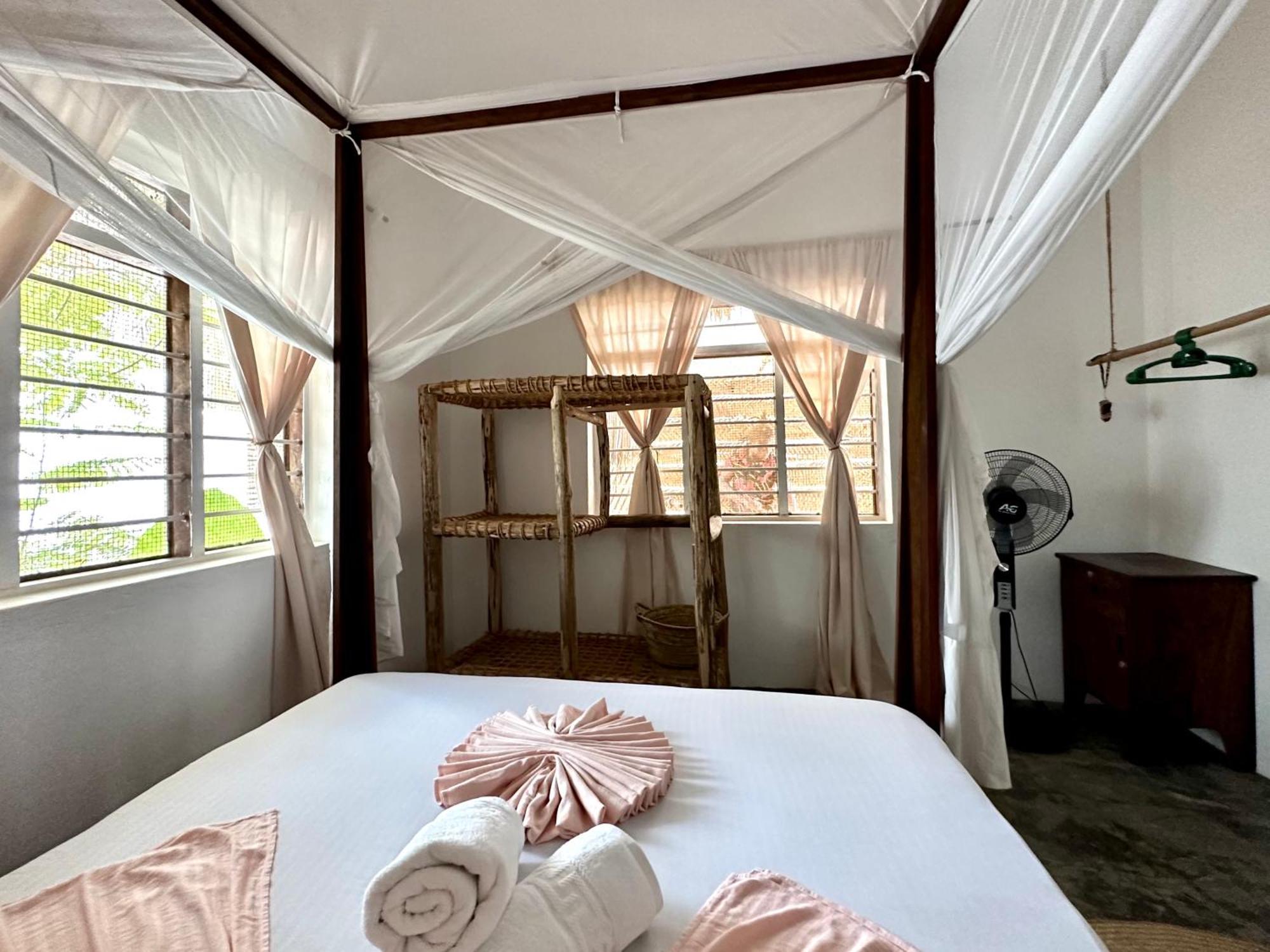 Mlango Paje House II Bed & Breakfast Dış mekan fotoğraf